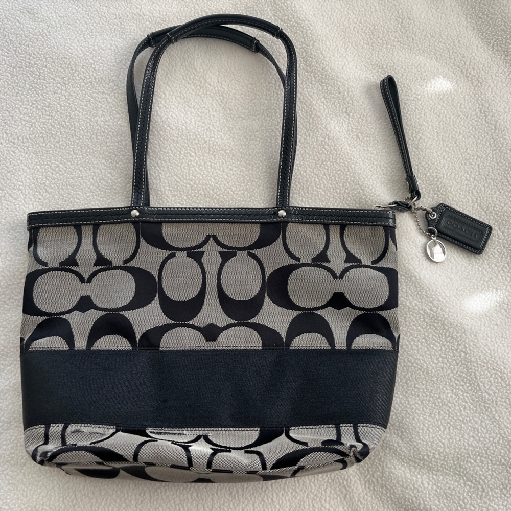 90s Coach Signature Jacquard bag